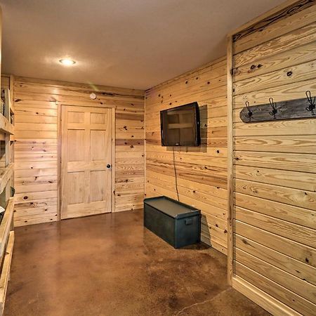 Piney Bluff Retreat With Mountain Views! Villa Luaran gambar