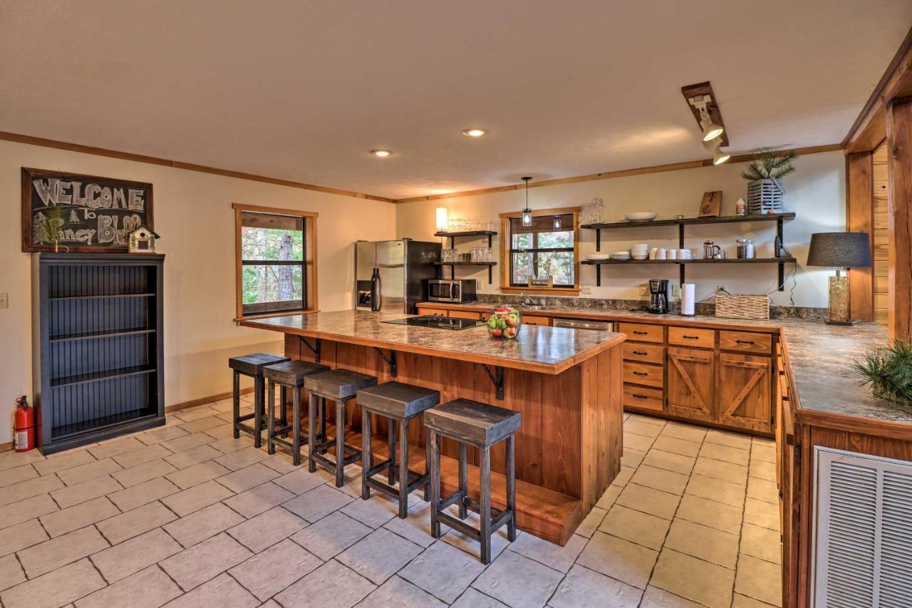 Piney Bluff Retreat With Mountain Views! Villa Luaran gambar