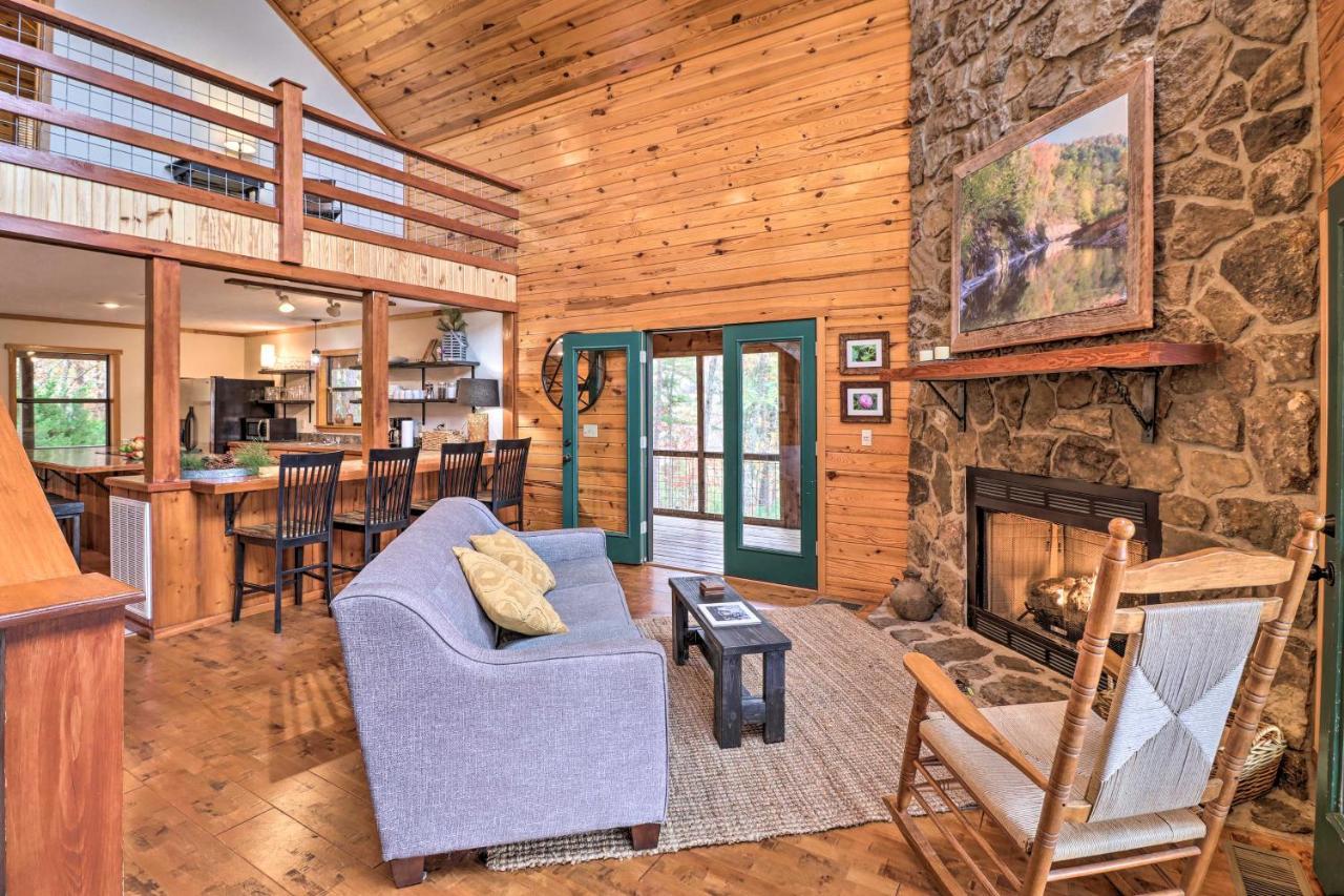 Piney Bluff Retreat With Mountain Views! Villa Luaran gambar