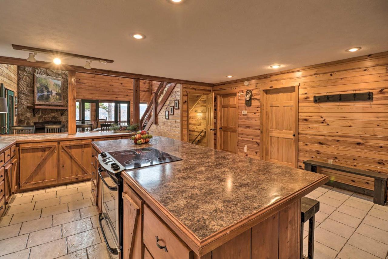 Piney Bluff Retreat With Mountain Views! Villa Luaran gambar