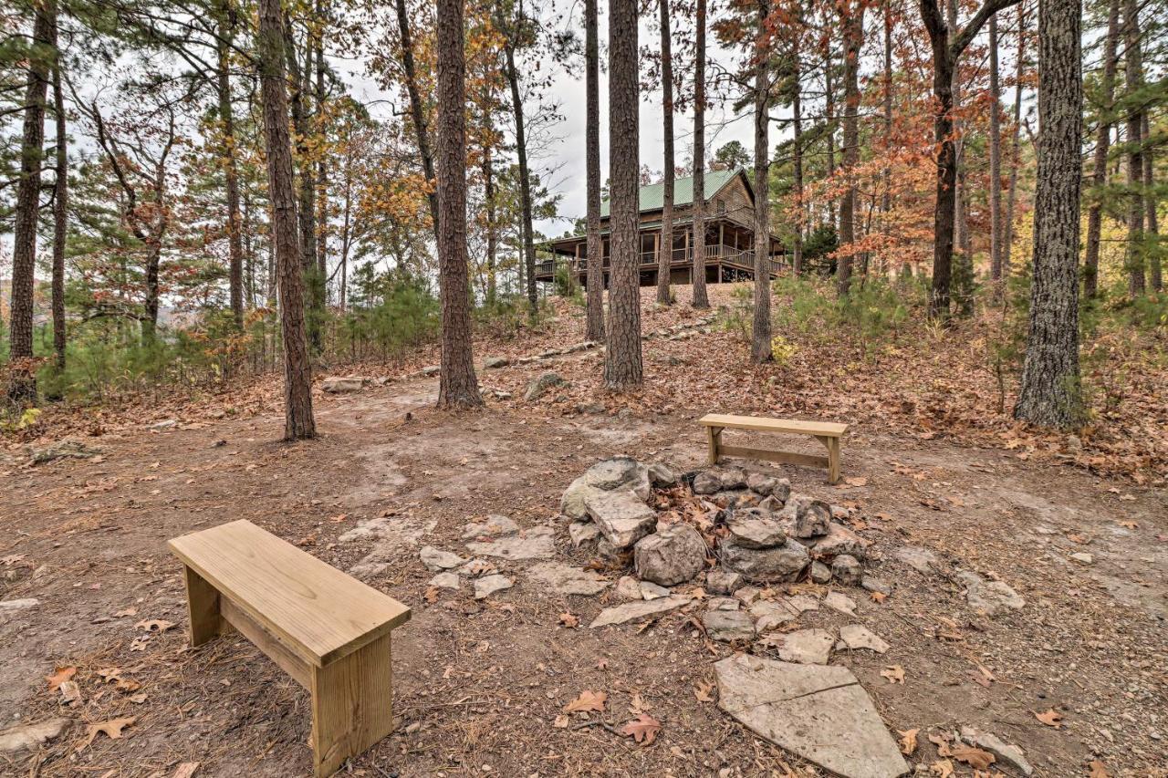 Piney Bluff Retreat With Mountain Views! Villa Luaran gambar