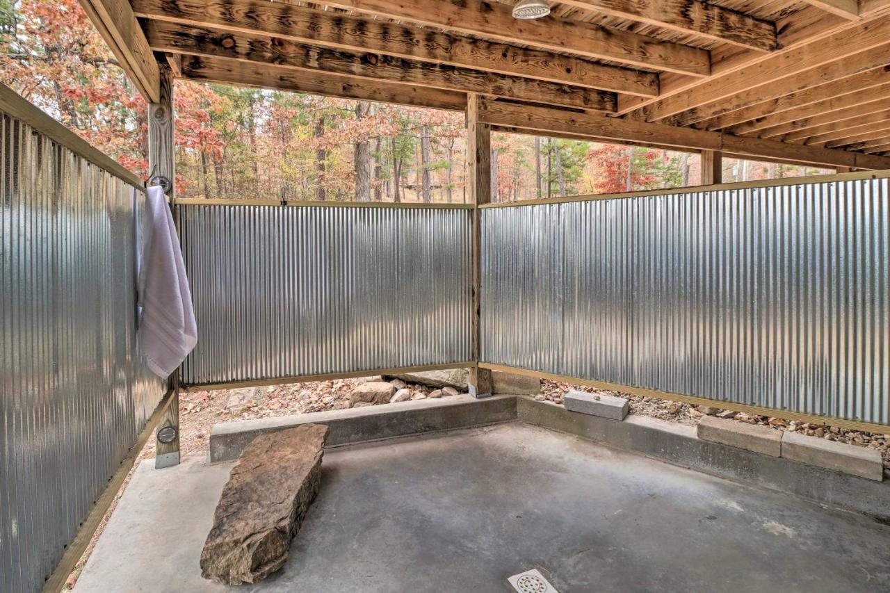 Piney Bluff Retreat With Mountain Views! Villa Luaran gambar